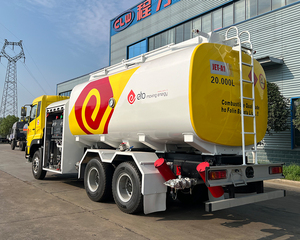 Vehículo de reabastecimiento de combustible para aeronaves 6×4, Cummins 310HP, 20,000L, Capaz de cargar varios aceites, Producido por un importante fabricante chino - Product Image 6