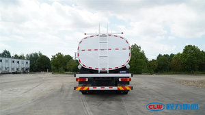 รถบรรทุกถังสแตนเลสเกรดอาหาร CLW 8X4 26 ลูกบาศก์เมตร ดีเซล 251-350 แรงม้า ยูโร 2-6 สำหรับขนส่งวัตถุดิบโรงงานน้ำมันพืช - Product Image 5