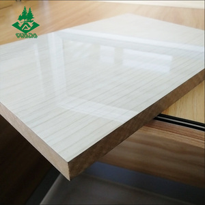 Hoja MDF de alto brillo Tablero MDF de chapa negra de 3mm de espesor E1 Estándar de emisión de formaldehído Tablero chapeado de 6mm - Product Image 3