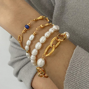 Conjunto de Pendientes y Pulsera, Pulseras de Perlas Blancas, Pendientes de Aro Dorados Vintage Franceses, Conjuntos de Joyería de Moda al por Mayor ALN25121662 - Product Image 5