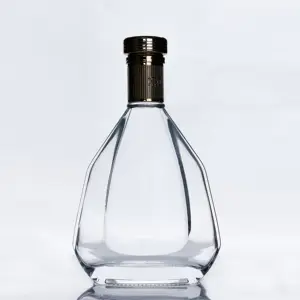 High quality 710ml brandy XO clear glass bottle whiskey bottle thick bottom export can be customized