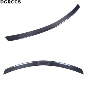 สปอยเลอร์หลังคาร์บอนไฟเบอร์ทรง AMG สำหรับรถยนต์ C-Class W204 4 ประตู ปี 2007-2014 ทำจากคาร์บอนไฟเบอร์ - Product Image 4