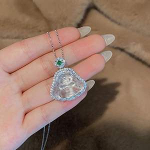 สร้อยคอรูปทรงโคนสน S925 เงินแท้ ชุบทอง ผิวขัดเงา ดีไซน์เรโทรสุดหรู ประดับด้วยไข่มุก - Product Image 2