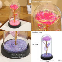 Lampe de nuit romantique en fleurs artificielles, rose en feuille d'or 24 carats sous cloche en verre avec lumières LED et base à paillettes pour la décoration intérieure et les cadeaux