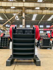 Горячая продажа: Дробилка щековая серии HJ с каркасом коробчатой конструкции и щеками различного типа зубьев в Чжэнчжоу - Product Image 2