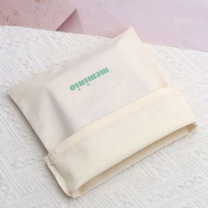Sac de rangement en toile de coton blanc écologique avec cordon de serrage pour chaussures et maillots de bain, personnalisable avec logo imprimé, pochette anti-poussière - Product Image 2