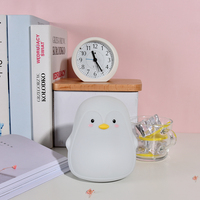 Lampe de chevet USB LED portable personnalisée pour chambre d'enfant, veilleuse animale en silicone, lampe tactile en forme de pingouin, éclairage de bureau USB