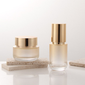 Cao cấp Sang Trọng 50G <span class=keywords><strong>40Ml</strong></span> 60Ml 100Ml 120Ml Gradient Vàng Thủy Tinh Nước Hoa Chai Xi Lanh Cap Vàng Vít Cap Con Dấu Và Bơm Phun - Product Image 6