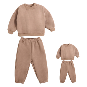 Nouveautés : Ensemble sweat-shirt et pantalon en molleton de coton mélangé personnalisé pour enfants, couleur unie, chaud, ensemble de vêtements pour <span class=keywords><strong>parents</strong></span> et enfants - Product Image 4