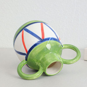 Diseño creativo Crybaby Bouquet Doble orejas Pintado a mano Decoración de mesa Florero de cerámica - Product Image 4