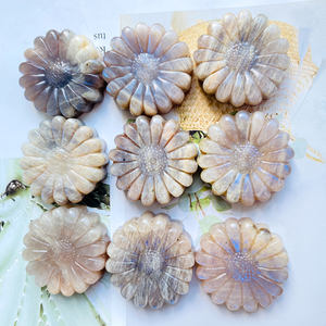 थोक प्राकृतिक चंद्रमा क्रिस्टल पॉलिश नक्काशी सूरजमुखी के आकार के पत्थर के आकार के पत्थर - Product Image 3