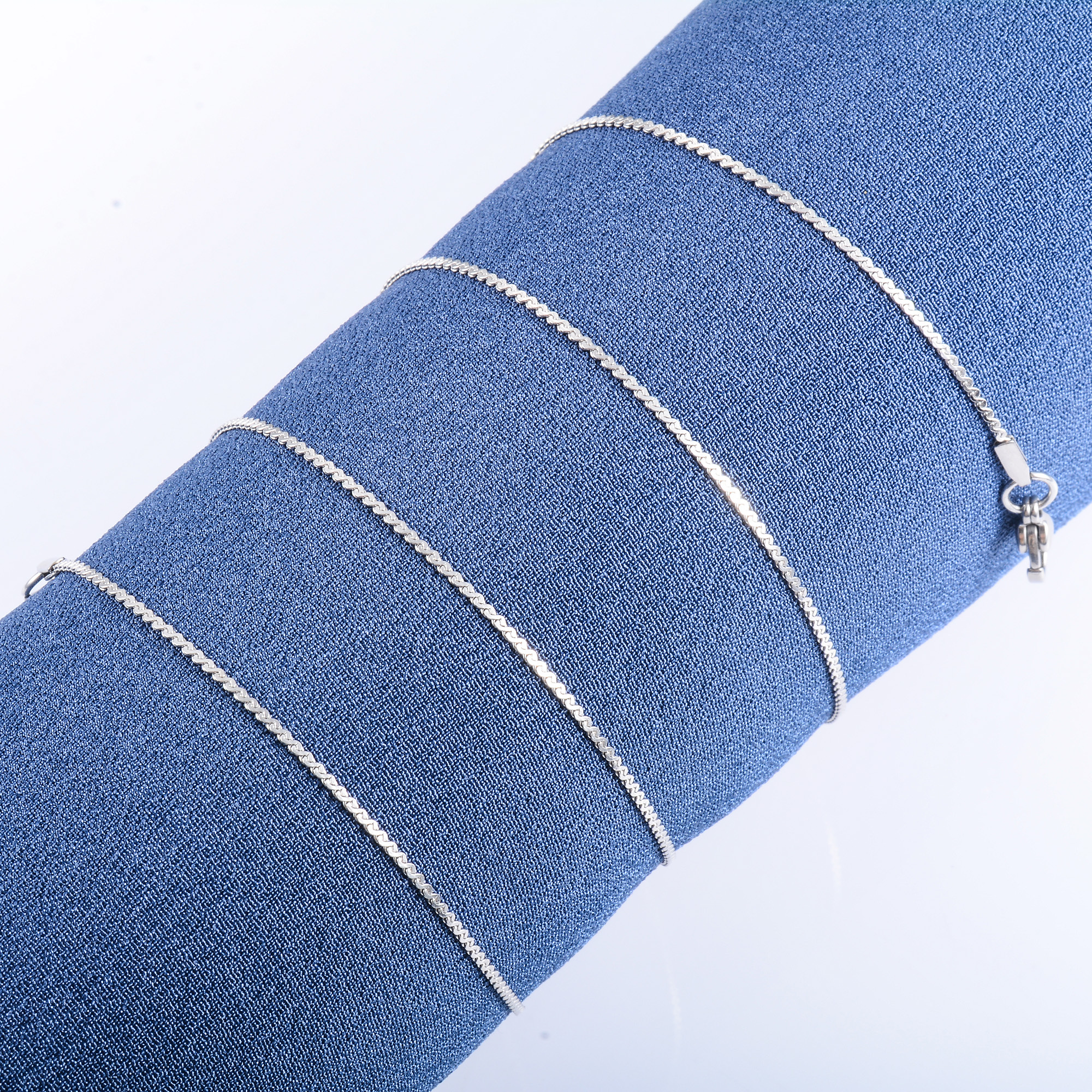 1.1mm Wide Silver