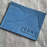 Écussons en cuir PU écologiques personnalisables, étiquettes cousues en relief pour vêtements, vestes, sacs à main, logo de marque personnalisé carré