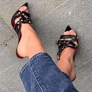 Sandalias de tacón alto y fino con diamantes grandes para mujer, estilo único y personalizado, con correa en el tobillo y punta puntiaguda, zapatos de vestir para fiesta. - Product Image 3