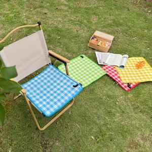 Mini Cojín de Alta Calidad con Logotipo Personalizado, Manta de Picnic para Exteriores, Alfombra de Playa Portátil para Viajes y Camping, Resistente al Arena y al Agua - Product Image 4