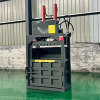 Presse à balles verticale à double cylindre à grande capacité de compression, grande chambre de pressage, pour le compactage de divers types de déchets
