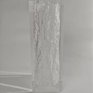 Vase en acrylique 100x100x300mm, design moderne transparent effet sculpture de glace, ornement de décoration de mariage, haute transparence - Product Image 5
