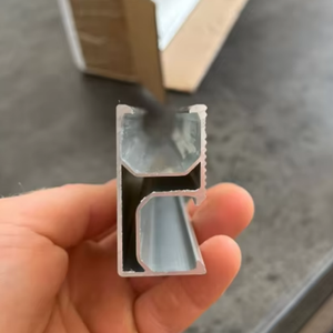 Ienergy Montage en aluminium <span class=keywords><strong>Rail</strong></span> noir Profil PV Fixations <span class=keywords><strong>de</strong></span> toit <span class=keywords><strong>de</strong></span> <span class=keywords><strong>panneau</strong></span> solaire pour toit en tuiles - Product Image 5