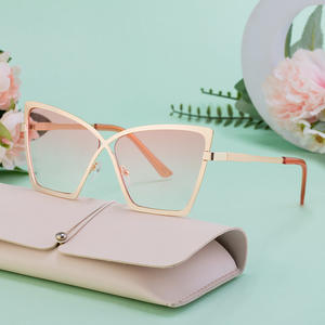 Nouvelles lunettes de soleil œil de chat de style européen et américain pour femmes, protection UV400, monture PC, verres noirs, tendance, vente en gros - Product Image 5