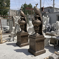 Statue de paon en fibre de verre, sculpture de jardin, ornement sur piédestal, décoration extérieure pour villa, cour, bord de piscine, art de jardin