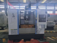 XK7126 Mini fraiseuse CNC verticale 3/4 axes système de contrôle GSK BT40 cône de broche nouvel état moteur moteur noyau inclus