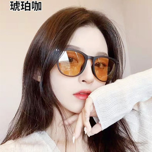 Lunettes de soleil pliantes tendance TikTok pour femmes, protection UV400, monture en résine, catégorie 1, couleur claire, mode extérieure, conduite, protection solaire - Product Image 1