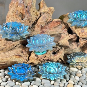 All'ingrosso intagliato a mano blu Flash Labradorite artigianato di cristallo di loto-modelli di fiori incisi per decorazioni per la casa e regalo - Product Image 3