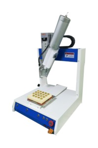 Machine de distribution de colle automatique à 4 axes BBA Desktop Dual Platform avec seringue rotative, robot de distribution de colle - Product Image 3
