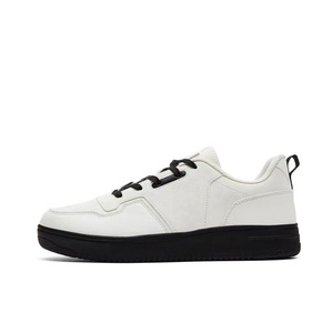 Baskets basses personnalisées pour hommes et femmes, en cuir, avec lacets, doublure en maille respirante recyclée, tendance mode durable, PU - Product Image 4