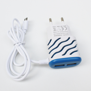 Fuente <span class=keywords><strong>de</strong></span> la fábrica claro fuego textura 2 USB <span class=keywords><strong>cargador</strong></span> <span class=keywords><strong>de</strong></span> teléfono <span class=keywords><strong>celular</strong></span> con V8 cable micro usb LED <span class=keywords><strong>de</strong></span> luz - Product Image 2