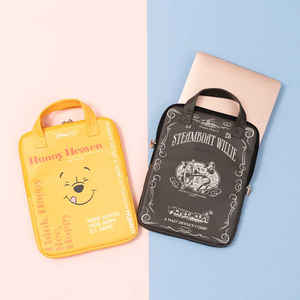 กระเป๋าแท็บเล็ตหนังวินเทจ - Product Image 1