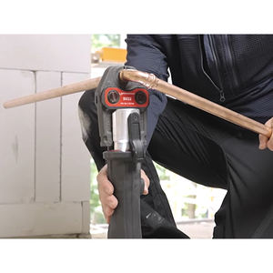 Prensa Rothenberger Romax 4000 AMPShare con batería, cargador y 3 mordazas SV - Product Image 5