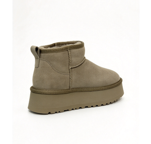 Botas de plataforma de ante sintético para mujer, con forro de felpa, puntera cerrada, sin cordones, suela de goma antideslizante, para invierno, con hebilla, estilo mullido y ajuste cómodo. - Product Image 4
