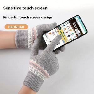 Gants d'hiver pour femmes à double couche, fournis directement par l'usine, en tricot jacquard avec doublure en polaire - Product Image 4