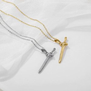 Joyería personalizada para hombre, plata, acero inoxidable, resistente al agua, sin deslustre, colgante de espada, collar de daga de espada Medieval - Product Image 5