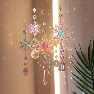 RTS 크리스마스 뜨거운 판매 다채로운 눈송이 크리스탈 태양 포수 얼음 기둥 펜던트 창 크리스마스 트리 장식