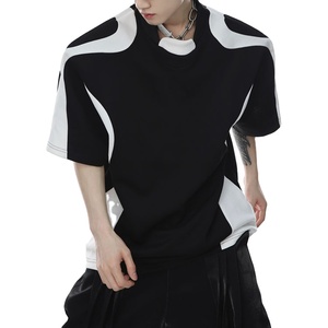 T-<span class=keywords><strong>shirt</strong></span> homme 2026 personnalisé à empiècements déstructurés, manches courtes, col rond, avec <span class=keywords><strong>épaulettes</strong></span> - Product Image 4