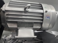 Machine de nettoyage à sec au perchloroéthylène entièrement automatique et entièrement fermée pour blanchisserie commerciale
