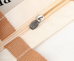 Sacs fourre-tout promotionnels écologiques personnalisés de style classique avec logo imprimé en sérigraphie, couleurs mélangées - Product Image 4