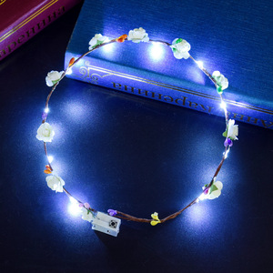 Coronas <span class=keywords><strong>de</strong></span> Flores <span class=keywords><strong>LED</strong></span> Diademas para Mujer Guirnaldas Florales Luminosas Coronas Suministros para Fiestas <span class=keywords><strong>de</strong></span> Boda Playa y Cumpleaños - Product Image 5