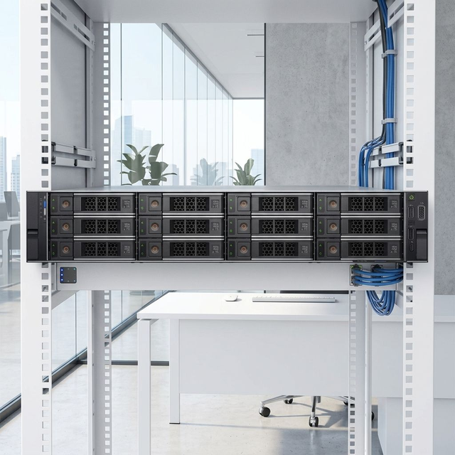 PowerEdge R7615 Rack Server with 4th generation AMD EPYC processors offers flexible, powerful performance