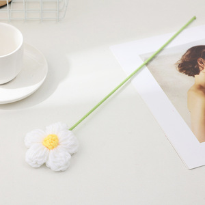 Bunga Rajutan Tangan Wol Ukuran Tunggal Ramah Lingkungan Multi Head Puff Hadiah Qixi Hari Ibu Hari Guru Penggunaan Dalam/Luar Ruangan - Product Image 6