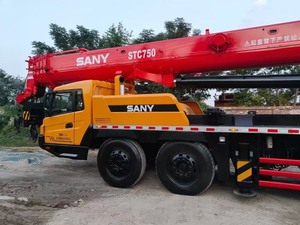 Grúa sobre Camión SANY STC750H Usada de Primera Calidad, 75 Toneladas, con Motor Weichai Nacional III, Diseño de Estabilizadores para Operaciones de Elevación Pesada - Product Image 4