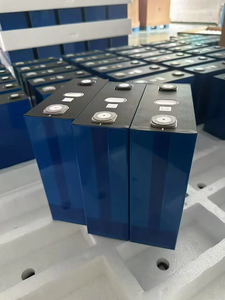 Batería Prismática de Litio Lifepo4 EV 3.2V 100Ah, Paquete de Iones Lifepo4 de 100Ah, 105Ah, 156Ah, 171Ah, 200Ah - Product Image 5