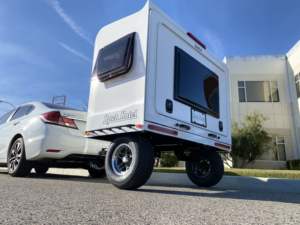 Remorque de tourisme de luxe de haute qualité 2024, camping-car sur mesure, fabriqué en fibre de verre, attelage en tôle galvanisée pour le camping en plein air, hôtel - Product Image 2