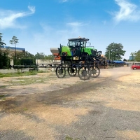 Pulvérisateur agricole autopropulsé KaFan avec moteur, pompe et boîte de vitesses - Équipement de pulvérisation à haute pression avec flèche, capacité du réservoir de 3000 L