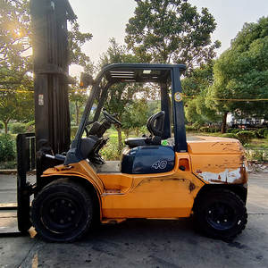 Montacargas, Carretilla Elevadora con Motor Japonés, Montacargas Toyota de 4 Toneladas Diésel Usado para Restaurantes e Industrias Minoristas - Product Image 4