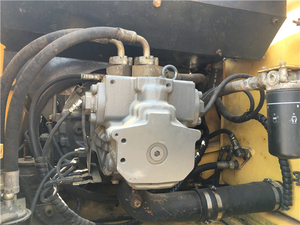 รถขุดตีนตะขาบ KOMATSU PC200 มือสอง สภาพดี ขนาด 20 ตัน ของแท้จาก KOMATSU PC200 - Product Image 5