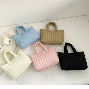 Sac à main élégant et pratique pour femmes, sac fourre-tout en coton élégant avec grande capacité, idéal pour diverses occasions - Product Image 3