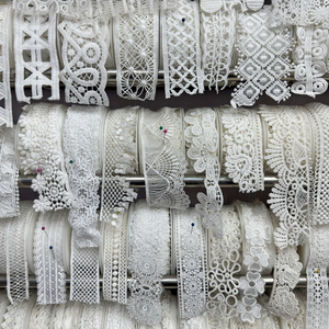 Erkoumi Hot Selling Großhandels preis White Milk Silk Floral Lace für Unterwäsche Dessous Sets Frauen Spitze Höschen Braut Korsetts - Product Image 2